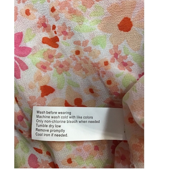 Croft & Barrow Capris - Picture 11 of 11